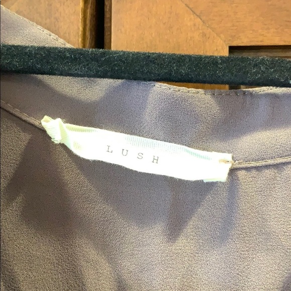 Lush Taupe V-neck Blouse - Picture 4 of 6